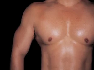 علت سفت شدن نوک سینه در مردان