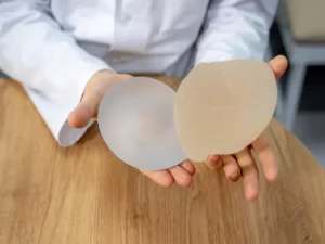 پروتز اشکی بهتر است یا گرد